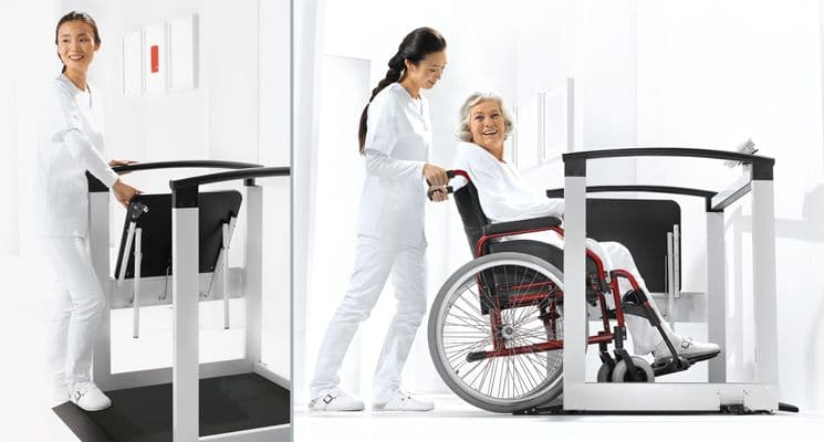 seca 685 r Class III Multifunctional Scale with Folding Seat, Handrails and RS232