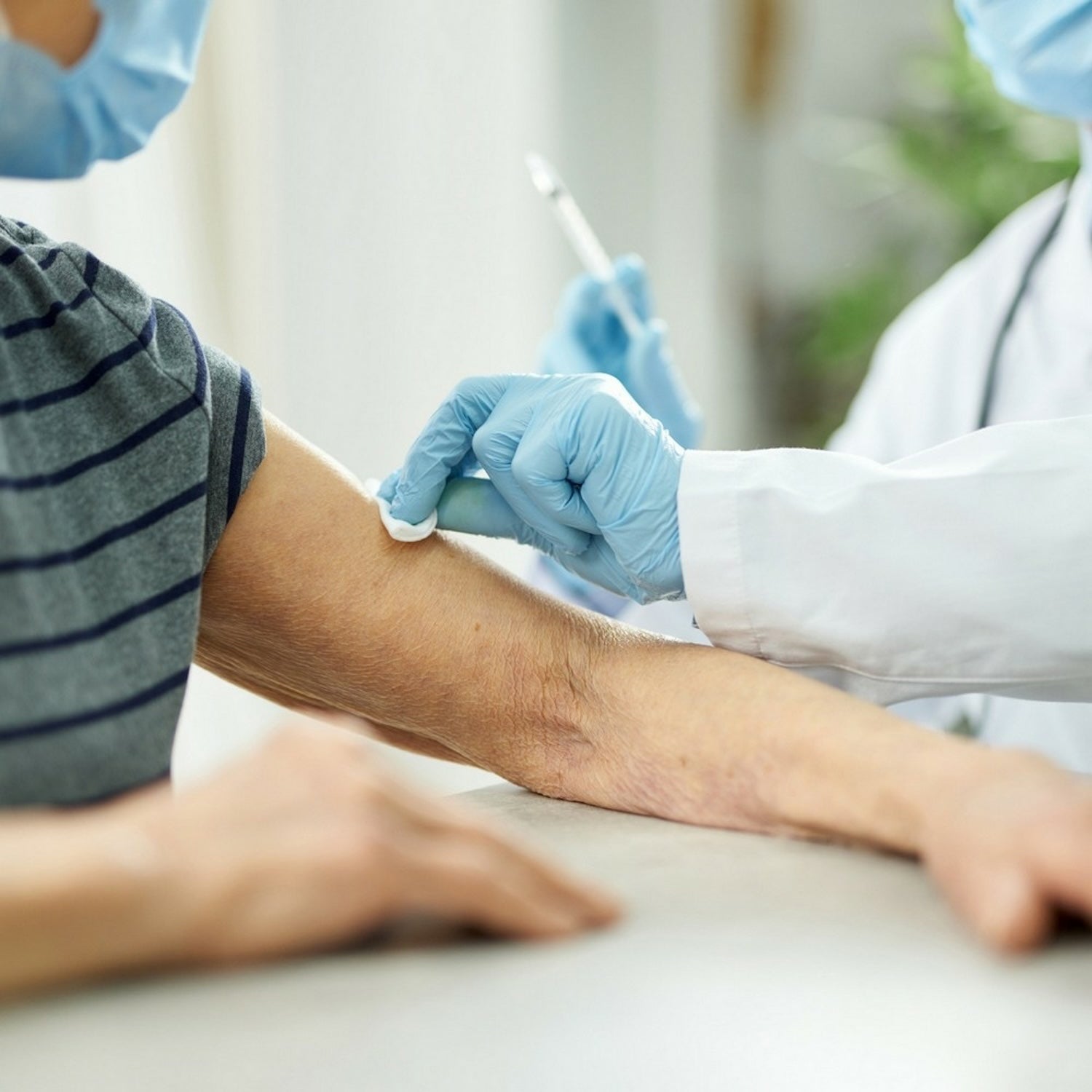 Universal Alcotip PreInjection Swabs | Non Sterile